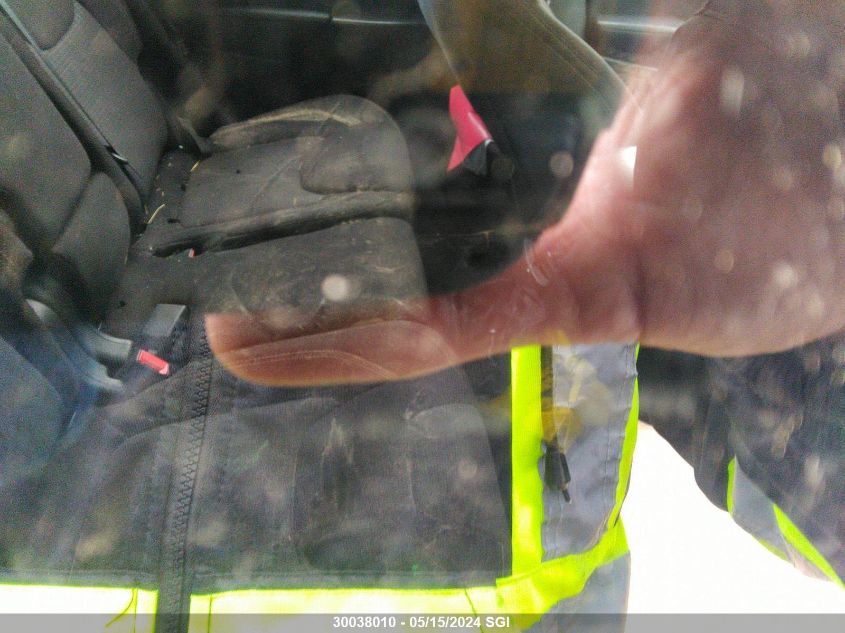 2015 Jeep Cherokee Latitude VIN: 1C4PJMCS7FW768158 Lot: 30038010