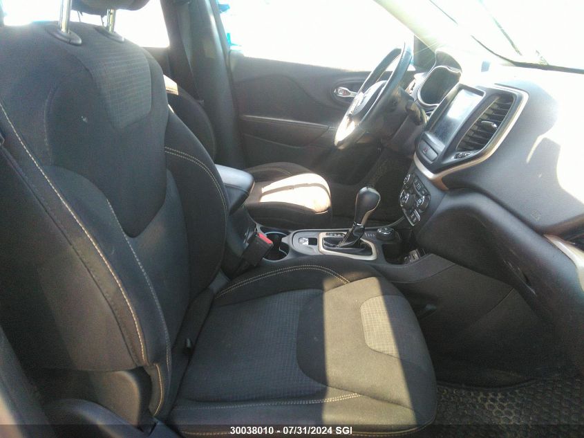 2015 Jeep Cherokee Latitude VIN: 1C4PJMCS7FW768158 Lot: 30038010