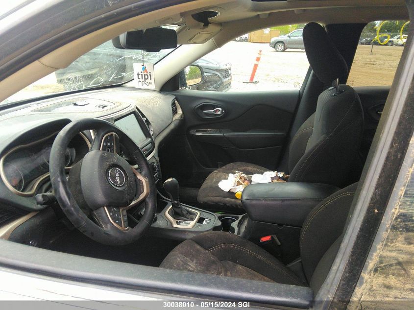 2015 Jeep Cherokee Latitude VIN: 1C4PJMCS7FW768158 Lot: 30038010