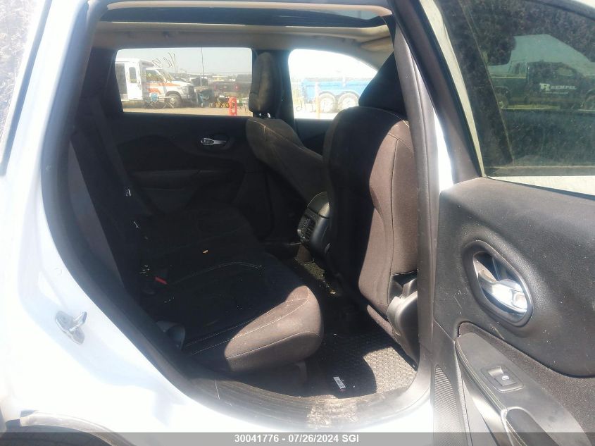 2016 Jeep Cherokee Latitude VIN: 1C4PJMCS1GW180757 Lot: 30041776