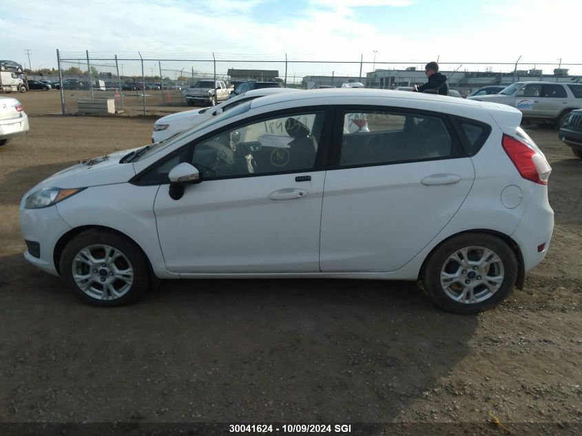 3FADP4EJ8FM184251 2015 Ford Fiesta Se