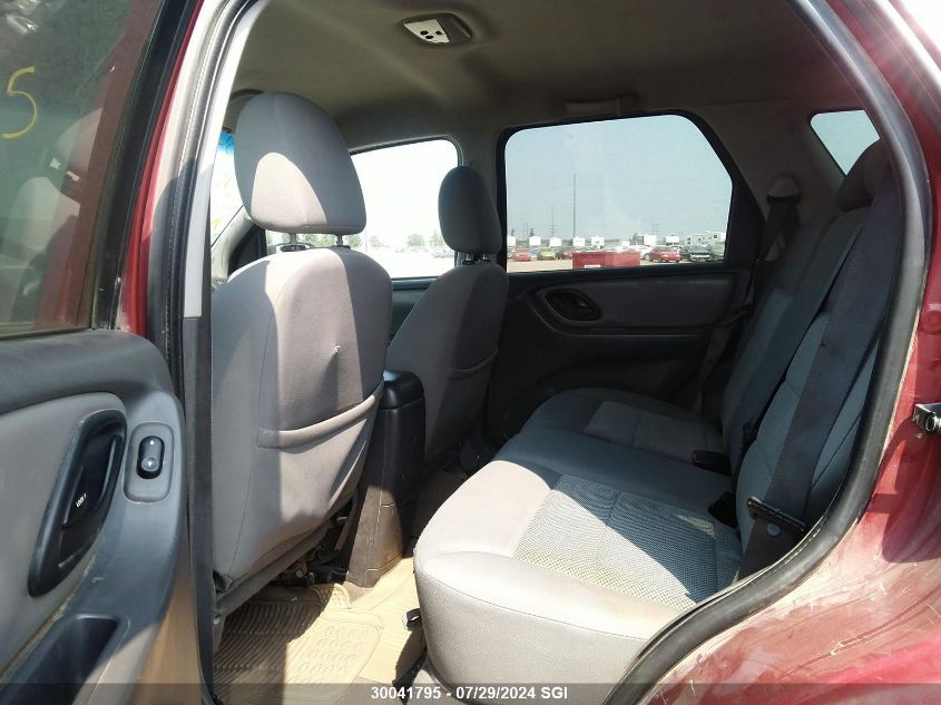 2005 Ford Escape Xlt VIN: 1FMYU93135KB34945 Lot: 30041795