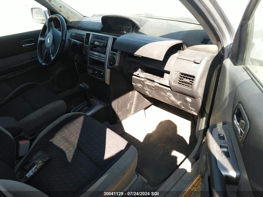 2005 Nissan X-Trail Xe/Se VIN: JN8BT08V15W105963 Lot: 30041129