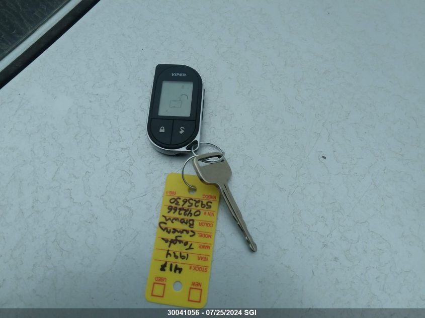 1994 Toyota Camry Le VIN: 4T1GK12E3RU042266 Lot: 30041056