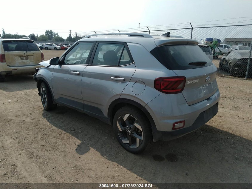 2021 Hyundai Venue Sel/Denim VIN: KMHRC8A3XMU084392 Lot: 30041600