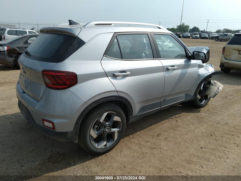 2021 Hyundai Venue Sel/Denim VIN: KMHRC8A3XMU084392 Lot: 30041600