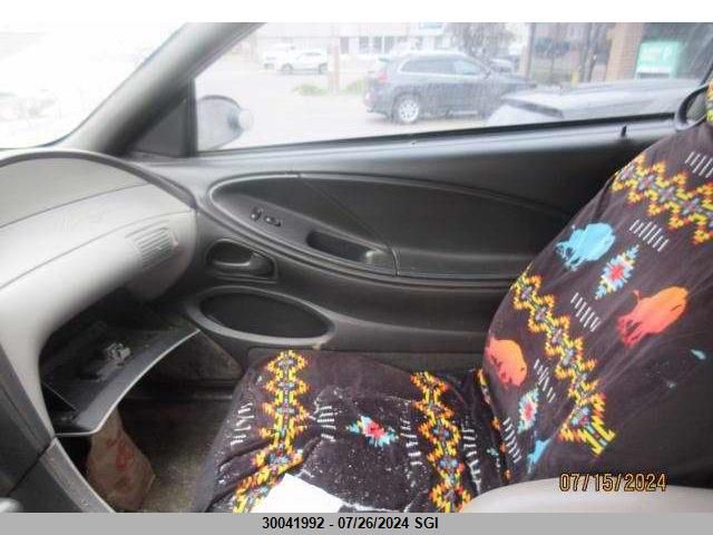 2002 Ford Mustang VIN: 1FAFP404X2F193943 Lot: 30041992