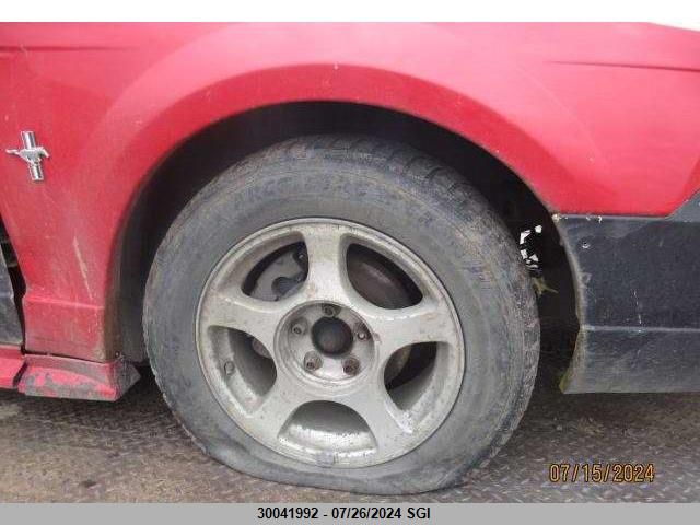 2002 Ford Mustang VIN: 1FAFP404X2F193943 Lot: 30041992