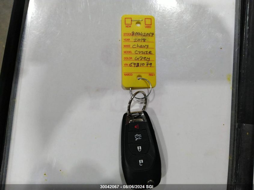 2018 Chevrolet Cruze Lt VIN: 1G1BE5SMXJ7134958 Lot: 30042067