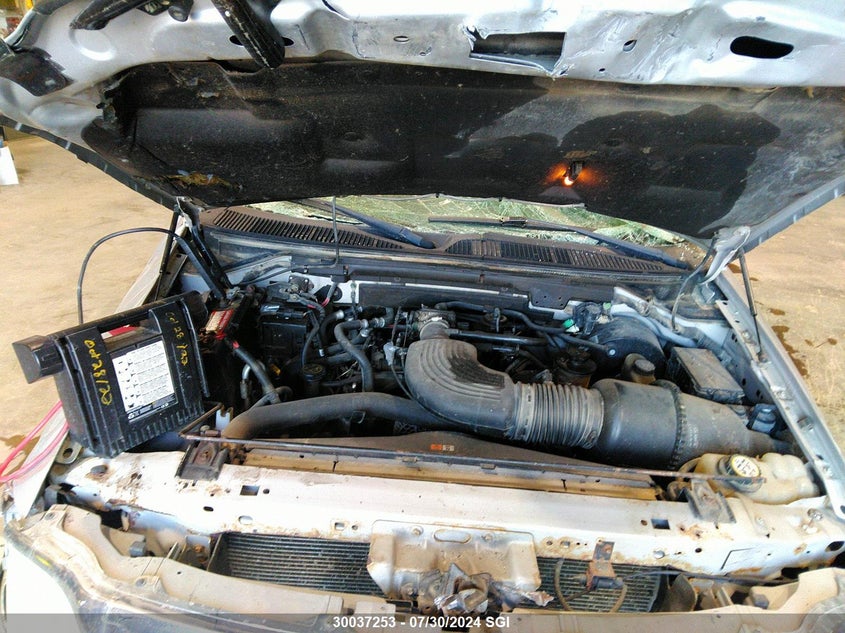 2002 Ford Expedition Xlt VIN: 1FMPU16L92LA44070 Lot: 30037253