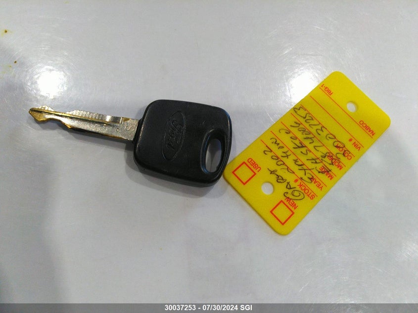 2002 Ford Expedition Xlt VIN: 1FMPU16L92LA44070 Lot: 30037253