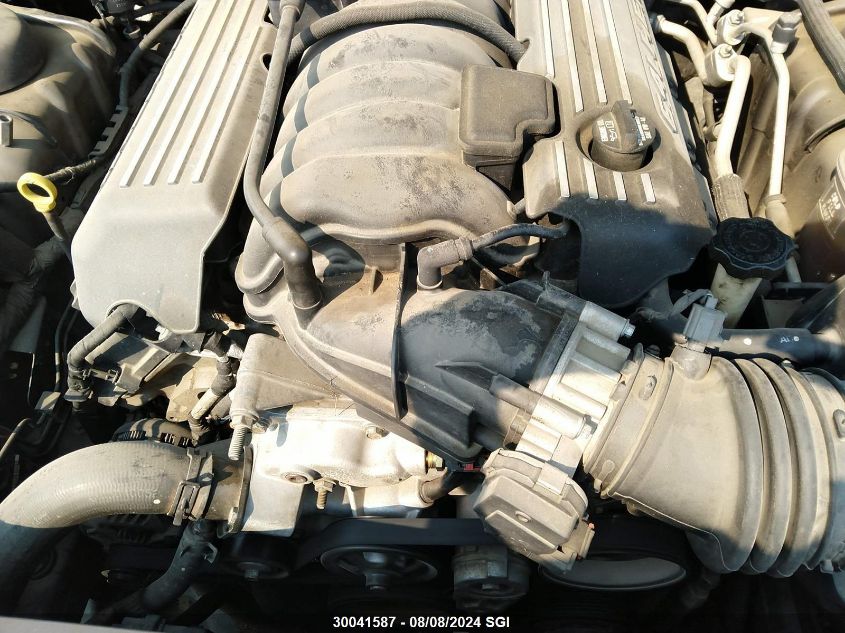 2013 Chrysler 300 Srt-8 VIN: 2C3CCAFJ2DH584854 Lot: 30041587