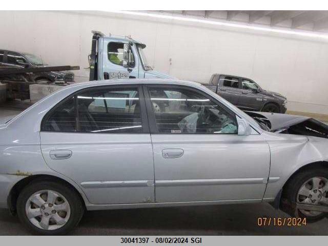 2005 Hyundai Accent Gl VIN: KMHCG45C75U611741 Lot: 30041397