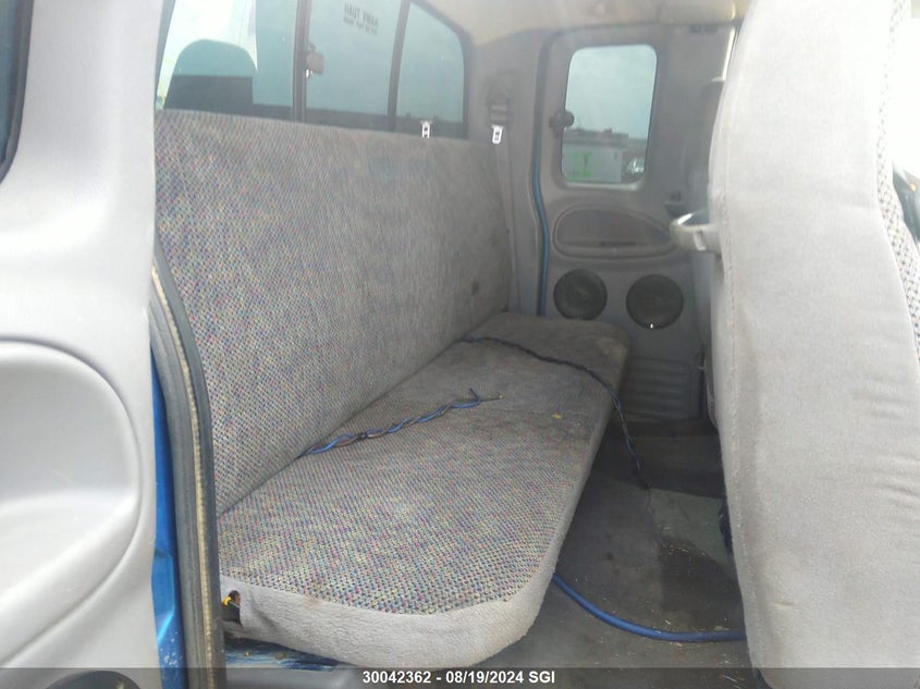 2001 Dodge Ram 2500 VIN: 1B7KF23651J253961 Lot: 30042362