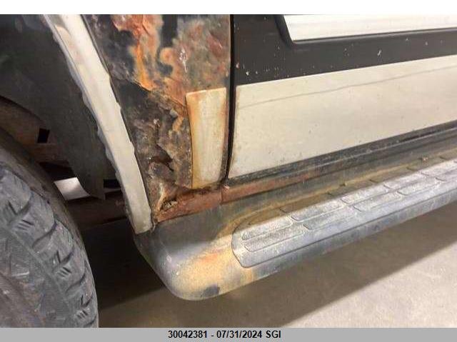 2006 Chevrolet Suburban K1500 VIN: 3GNFK16T06G210931 Lot: 30042381