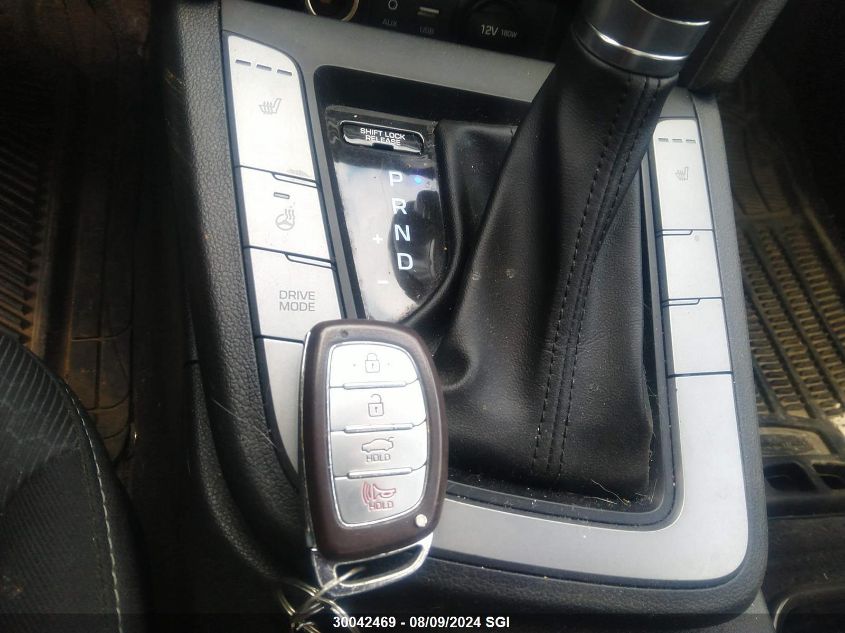 2018 Hyundai Elantra Sel/Value/Limited VIN: KMHD84LF3JU699289 Lot: 30042469