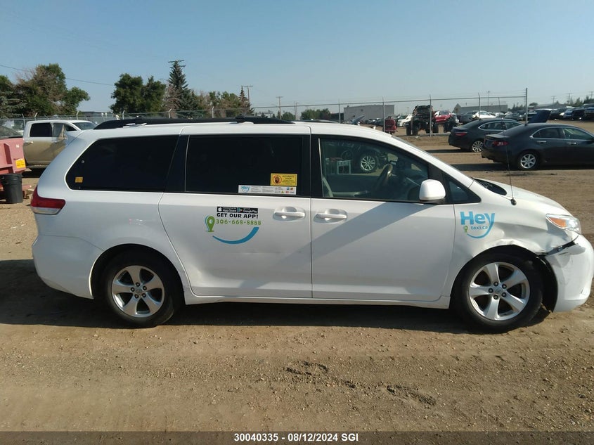 2014 Toyota Sienna Le VIN: 5TDKK3DC6ES440172 Lot: 30040335