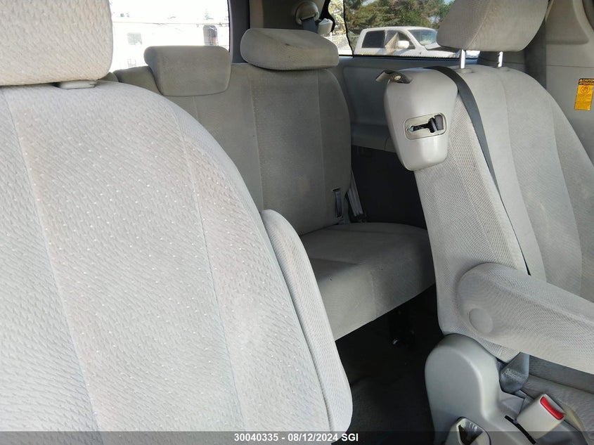 2014 Toyota Sienna Le VIN: 5TDKK3DC6ES440172 Lot: 30040335