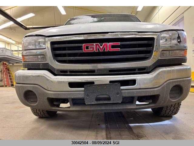 2005 GMC Sierra K2500 Heavy Duty VIN: 1GTHK29U15E145282 Lot: 30042504