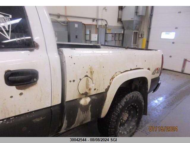 2003 GMC Sierra K2500 Heavy Duty VIN: 1GTHK23133F154295 Lot: 30042544