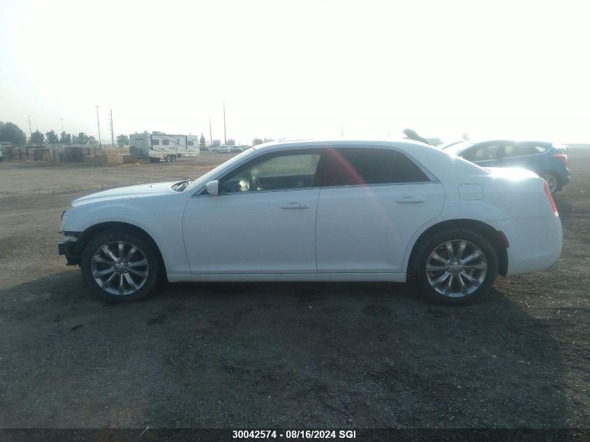 2015 Chrysler 300 Limited VIN: 2C3CCARG0FH767219 Lot: 30042574