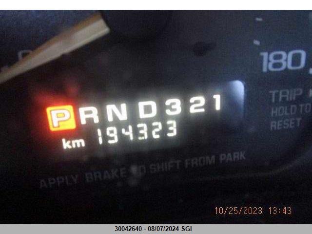 2002 Chevrolet Express G3500 VIN: 1GAHG39RX21179106 Lot: 30042640