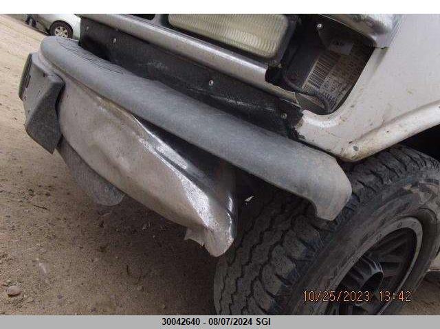 2002 Chevrolet Express G3500 VIN: 1GAHG39RX21179106 Lot: 30042640