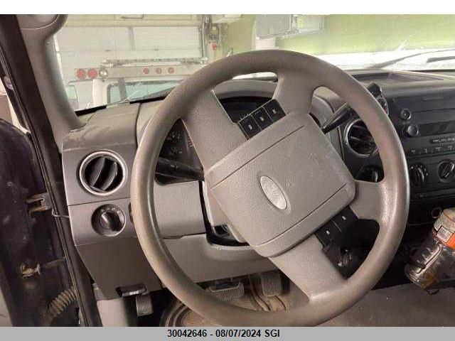 2005 Ford F150 VIN: 1FTPX14585NA50404 Lot: 30042646