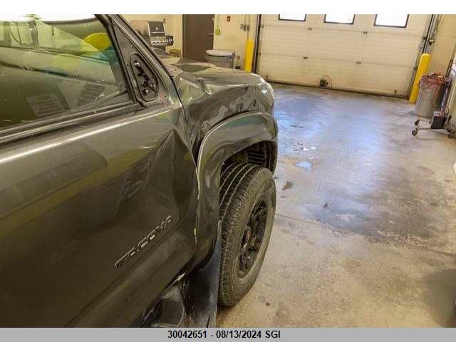 2010 Toyota Tacoma Double Cab Long Bed VIN: 5TEMU4FNXAZ726272 Lot: 30042651