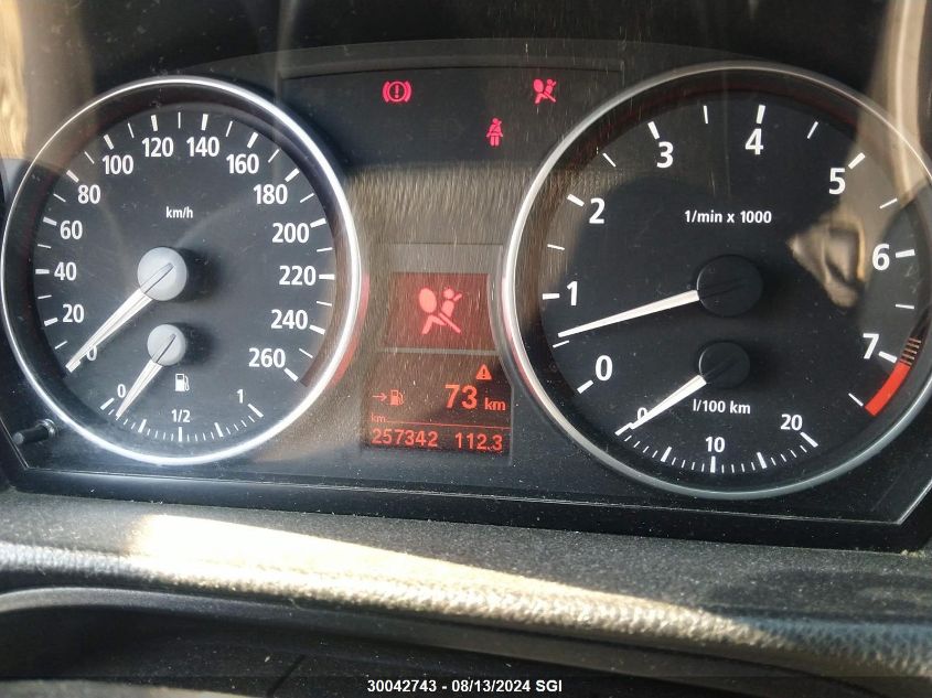 2006 BMW 325 I VIN: WBAVB13526PS65657 Lot: 30042743