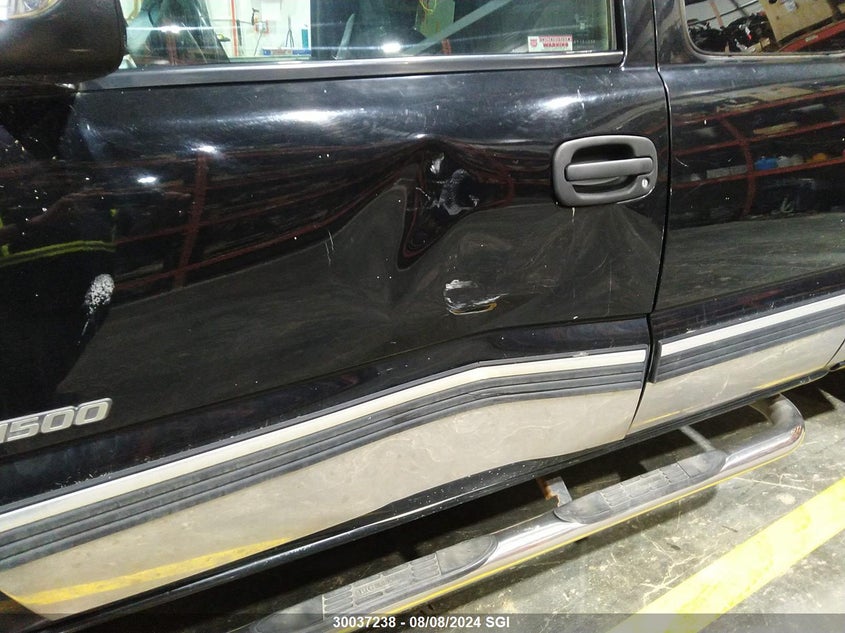 2000 Chevrolet Silverado K1500 VIN: 1GCEK19TXYE410886 Lot: 30037238