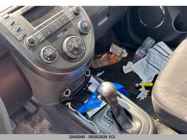 2011 Kia Soul +/!/Sport VIN: KNDJT2A29B7318183 Lot: 30042840