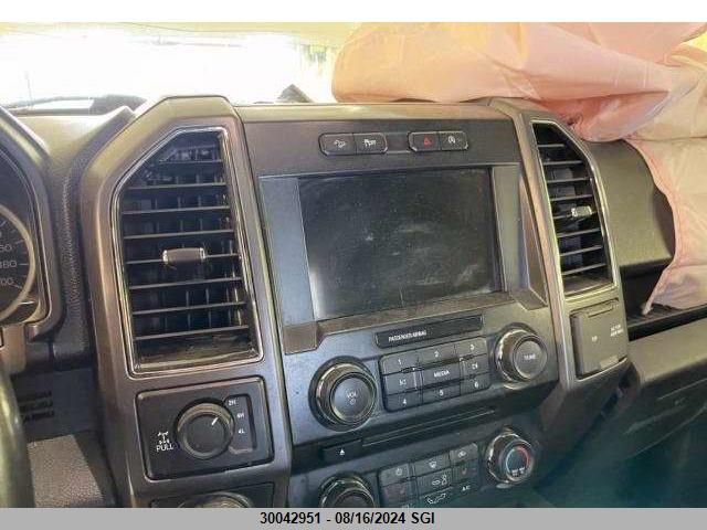 2017 Ford F150 Supercrew VIN: 1FTFW1EG0HKD55870 Lot: 30042951