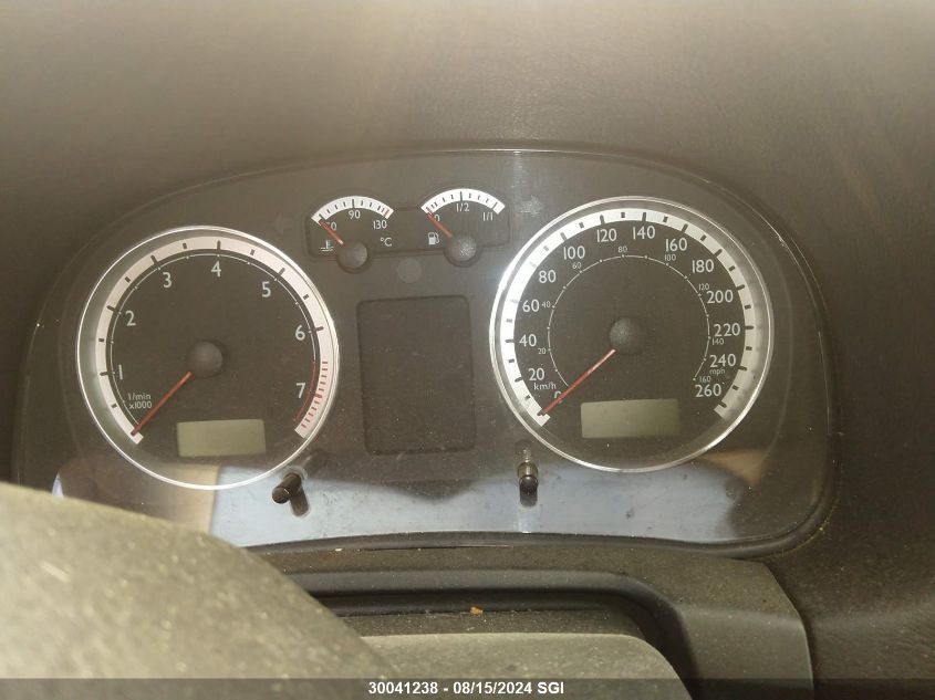 2004 Volkswagen Jetta Gls VIN: 3VWSE69M44M013739 Lot: 30041238