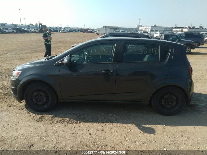 2014 Chevrolet Sonic Ls VIN: 1G1JA6EH0E4149214 Lot: 30042977