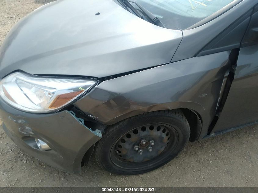 2012 Ford Focus Se VIN: 1FAHP3F21CL401557 Lot: 30043143