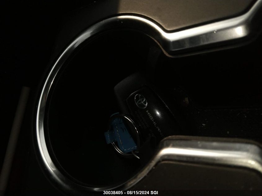 2021 Toyota Highlander Hybrid Xle VIN: 5TDGBRCHXMS535578 Lot: 30038405