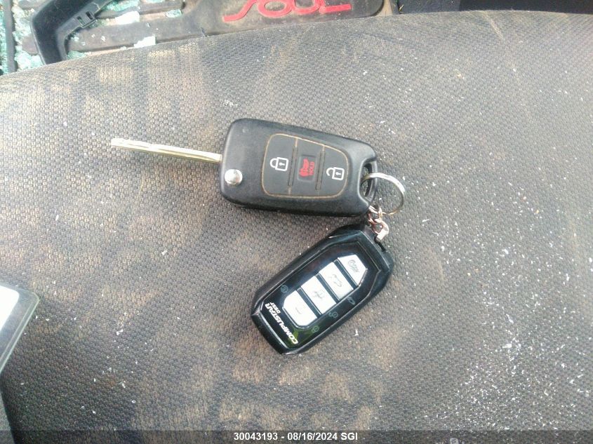 2011 Kia Soul +/!/Sport VIN: KNDJT2A20B7347930 Lot: 30043193