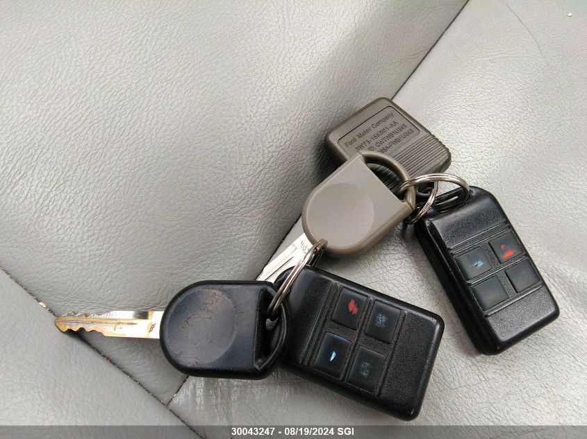 2005 Ford Crown Victoria Lx VIN: 2FAFP74W95X164357 Lot: 30043247