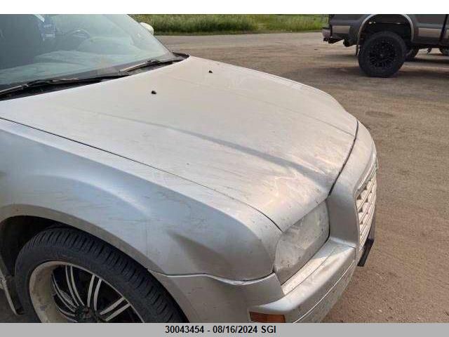 2007 Chrysler 300 Touring VIN: 2C3KK53G47H726432 Lot: 30043454