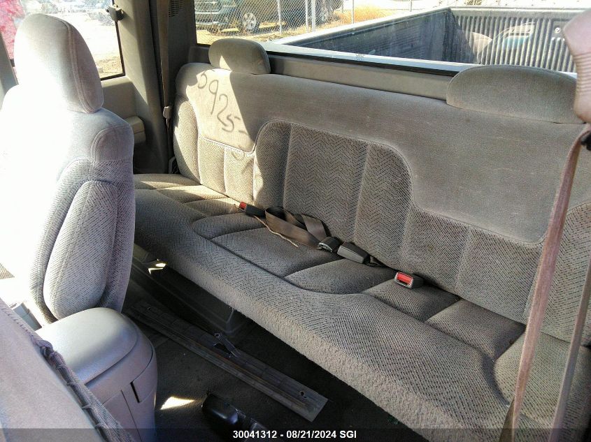 1997 Chevrolet Gmt-400 C1500 VIN: 2GCEC19R4V1255511 Lot: 30041312