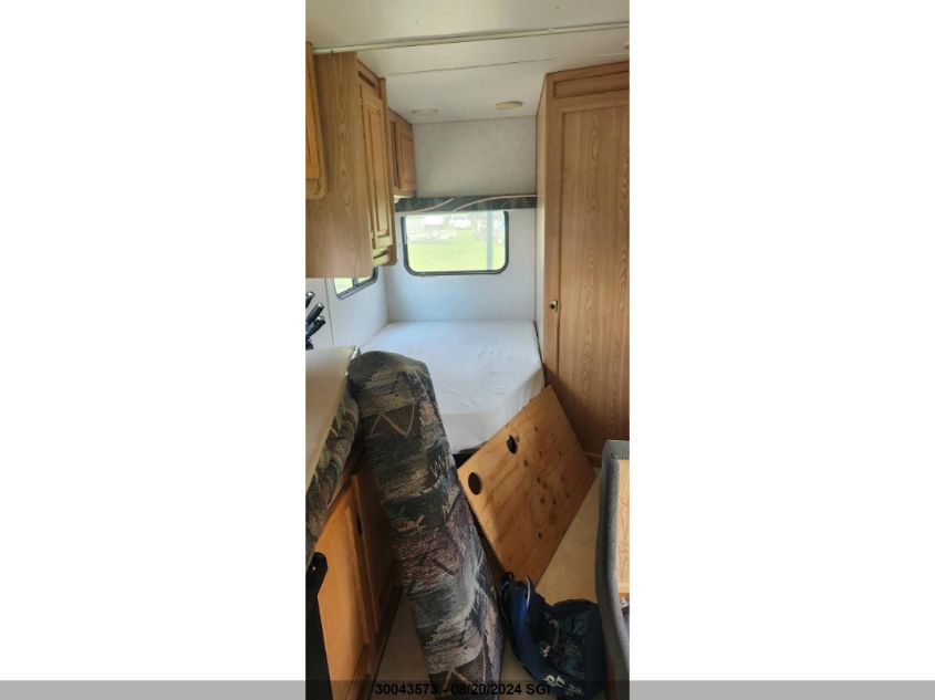 1999 Ford Econoline E350 Super Duty Ctwy V Rv VIN: 1FDWE30S4XHB19837 Lot: 30043573