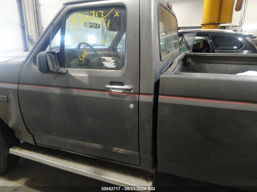 1995 Ford F250 VIN: 2FTHF26H5SCA15860 Lot: 30042717