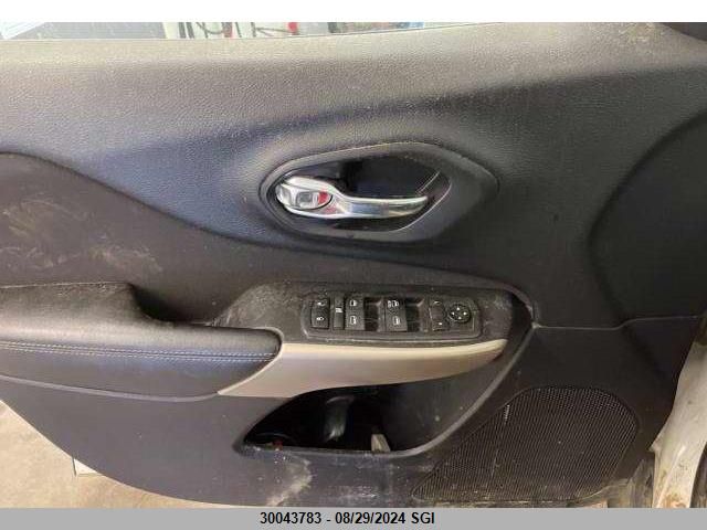 2018 Jeep Cherokee Sport VIN: 1C4PJMAX2JD616792 Lot: 30043783