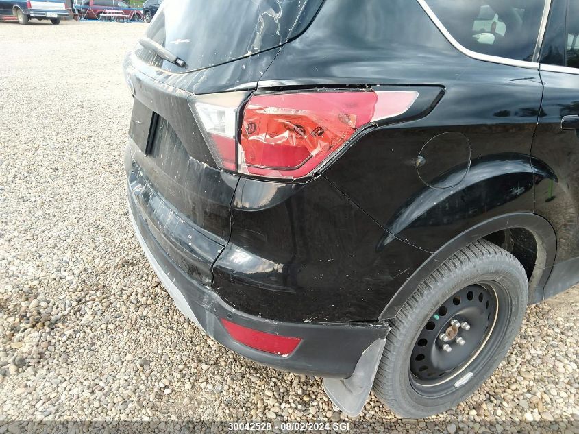 2017 Ford Escape Se VIN: 1FMCU9GD3HUD21996 Lot: 30042528