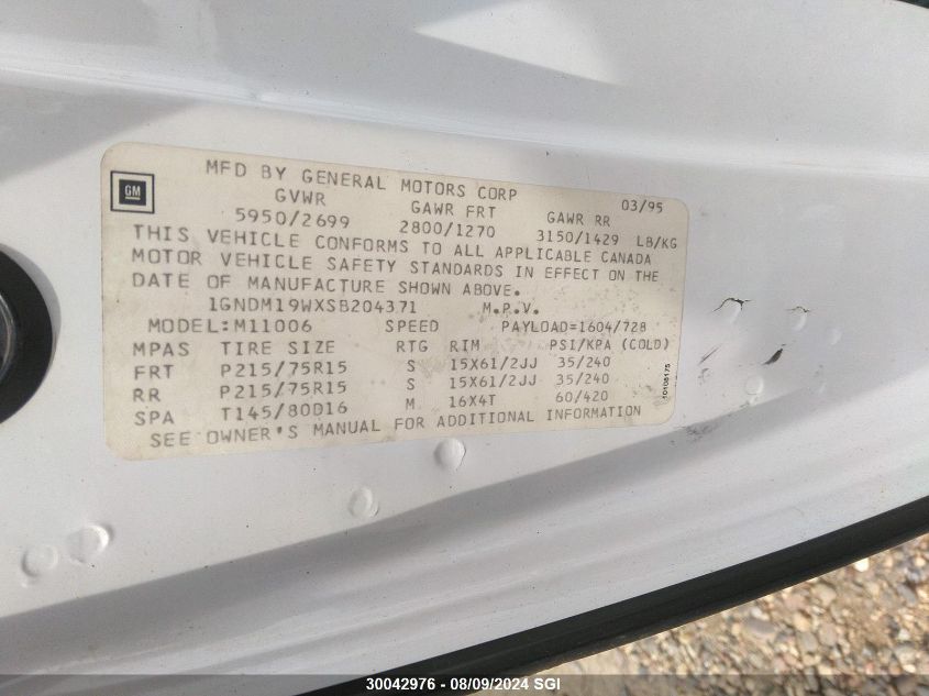 1995 Chevrolet Astro VIN: 1GNDM19WXSB204371 Lot: 30042976