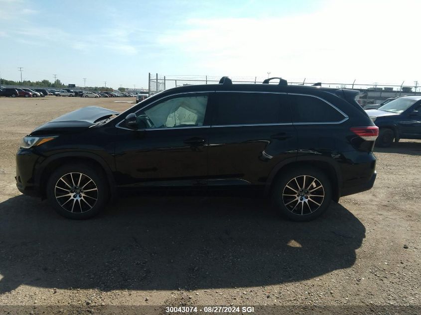 2018 Toyota Highlander Se/Xle VIN: 5TDJZRFH2JS536359 Lot: 30043074