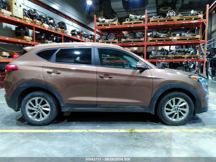 2016 Hyundai Tucson Limited/Sport And Eco/Se VIN: KM8J33A49GU042695 Lot: 30043753