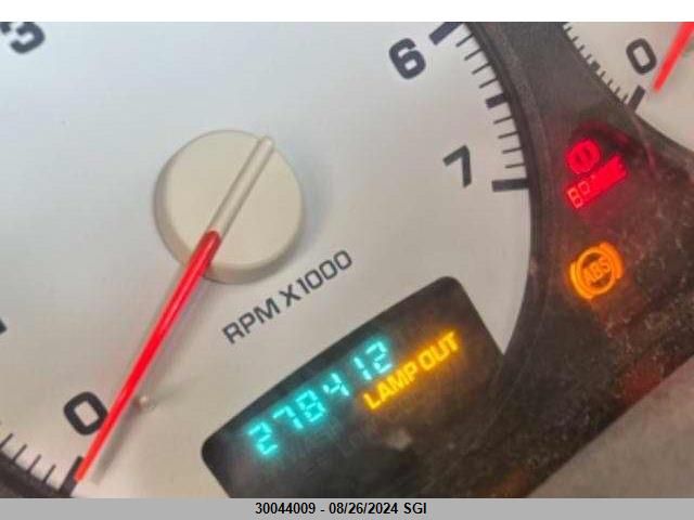 2002 Dodge Ram 1500 VIN: 1B7HU18Z72J107947 Lot: 30044009