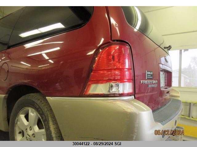 2005 Ford Freestar Sel VIN: 2FMZA56265BA60361 Lot: 30044122